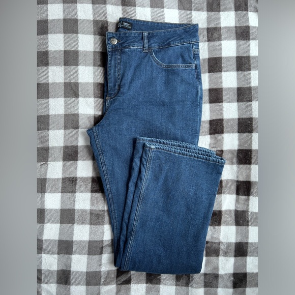 LINED Riders by Lee Mid Rise Boot Cut 16M - Picture 2 of 10